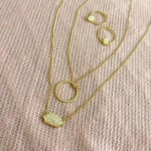 NWOT 2 Gold pendant necklaces and earring and set